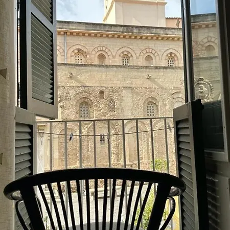 Апартаменты Palazzo Tranfo Al Duomo Тропея