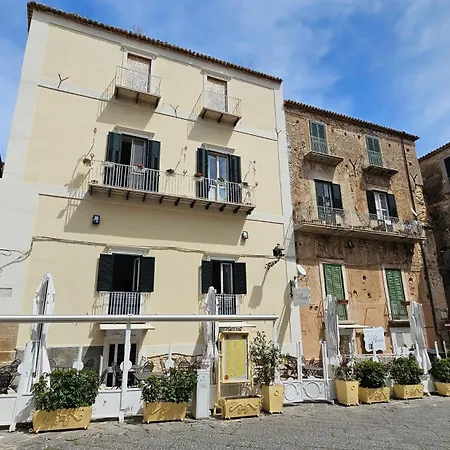 Апартаменты Palazzo Tranfo Al Duomo Тропея