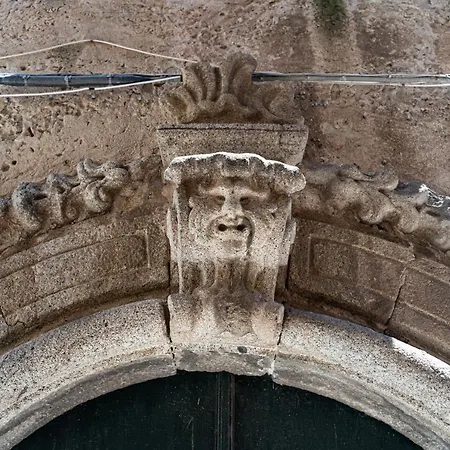 Lägenhet Palazzo Tranfo Al Duomo Tropea