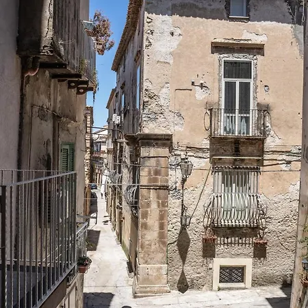 Palazzo Tranfo Al Duomo Apartment Tropea